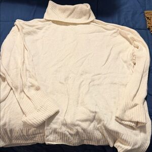 Old Navy Cream Ribbed Turtleneck Sweater